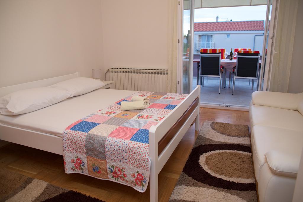 Antonija Apartments With Pool Weißenburg Exterior foto
