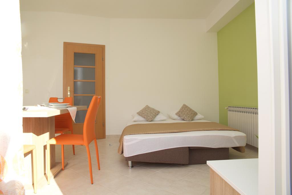 Antonija Apartments With Pool Weißenburg Exterior foto