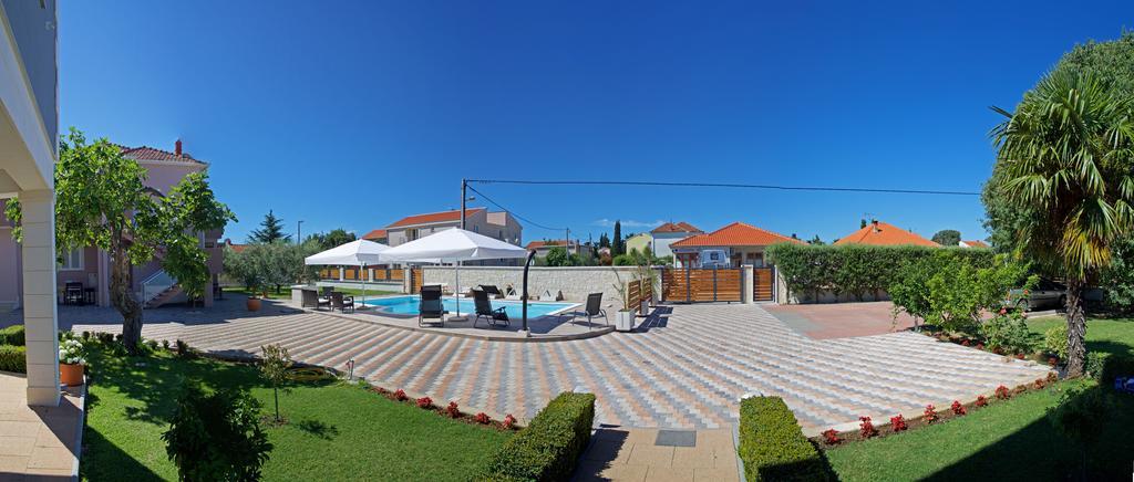 Antonija Apartments With Pool Weißenburg Exterior foto